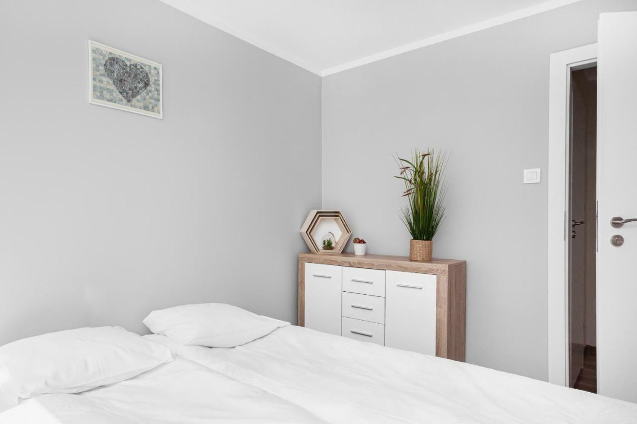 Apartments Warsaw Solidarności by Renters Zewnętrze zdjęcie
